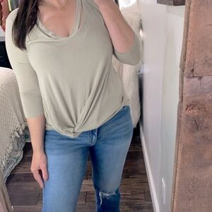 Self Crush tie front green top size small